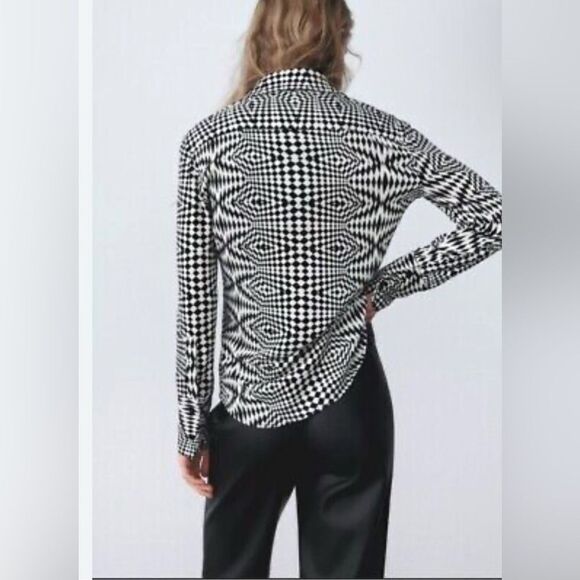 Zara Printed Knit Shirt. Small NWT - Picture 3 of 3